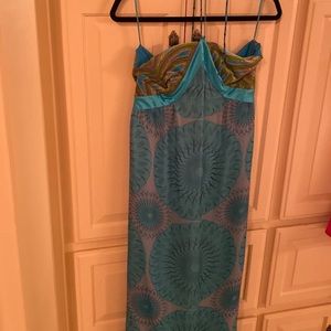 Pretty summer dress. Never worn